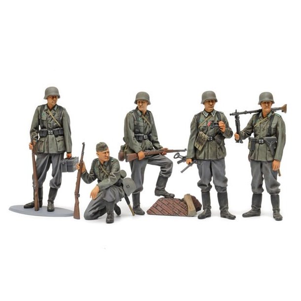 1/35 - German Infantry (Mid WWII)