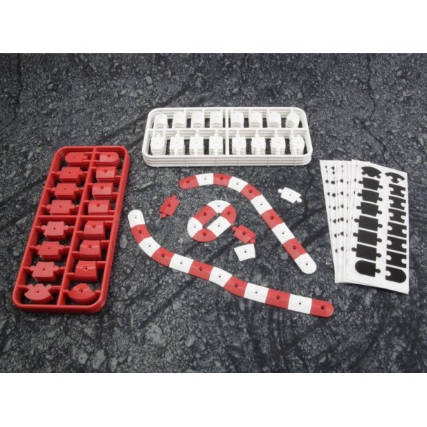 nano-TTR Curb Set - Red and White